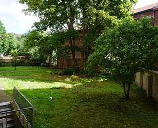 - Provisionsfrei- Fast 5 % Rendite möglich ! 2-Zi.-Wohnung mit Wintergarten im Herzen von Erfurt!