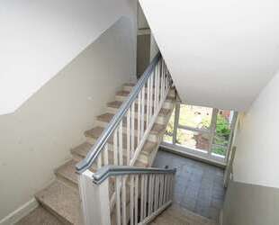 Provisionsfrei! 2-Zi.-Wohnung mit Wintergarten im Herzen von Erfurt! fast 5% Rendite möglich