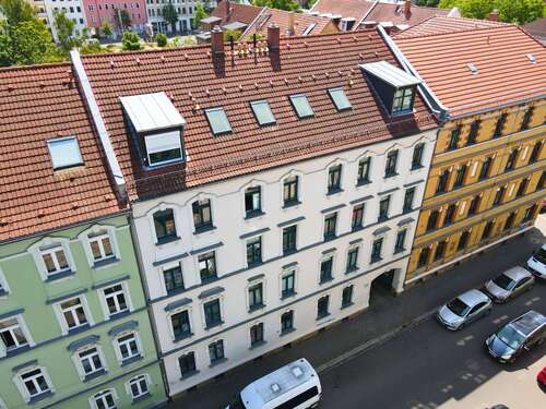 Drohnenaufnahme - 2 Zimmer Dachgeschoßwohnung zum Kaufen in Leipzig