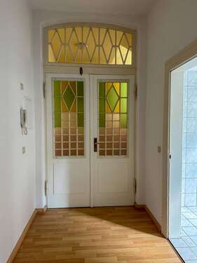Wohnungseingangstür - 3 Zimmer Etagenwohnung in Halle (Saale)