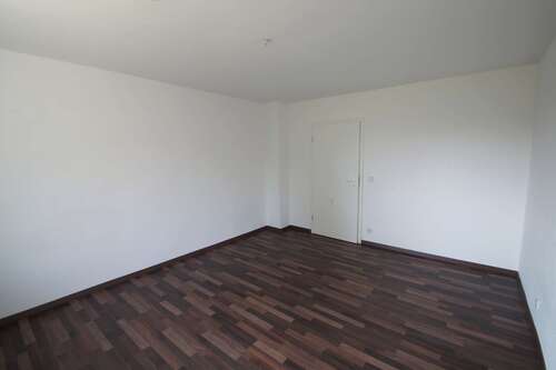 Wohnzimmer 3-RW - 3 Zimmer Etagenwohnung in Borna
