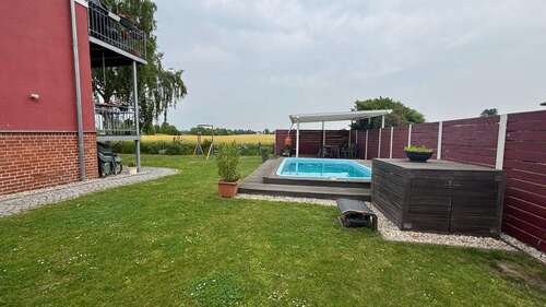 Garten_Poolblick - 