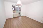 Referenz Schlafzimmer - 3er-Paket: Drei 2-Zimmer-Wohnungen nahe der Karl-Heine-Straße