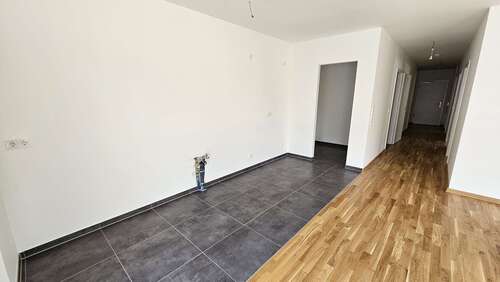 Küche mit Abstellraum - 