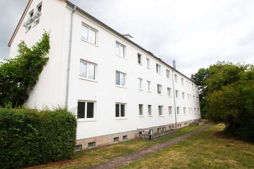Hausansicht - 2 Zimmer Etagenwohnung zur Miete in Borna