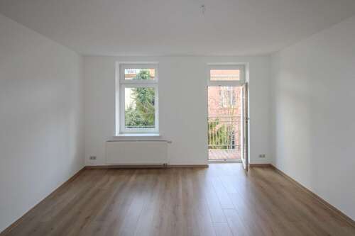 Wohnzimmer - 2 Zimmer Etagenwohnung zum Kaufen in Leipzig