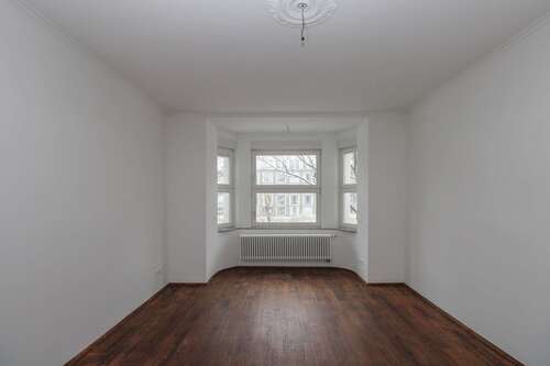 Wohnraum 1. OG (1) - 12 Zimmer Einfamilienhaus in Leipzig