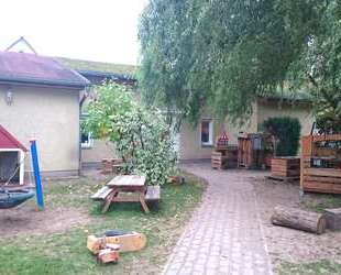 Verkauf eines 96 qm eingeschossigen Reihenhauses in sehr ruhiger Anliegerstraße nahe des Nymphensees - Falkensee