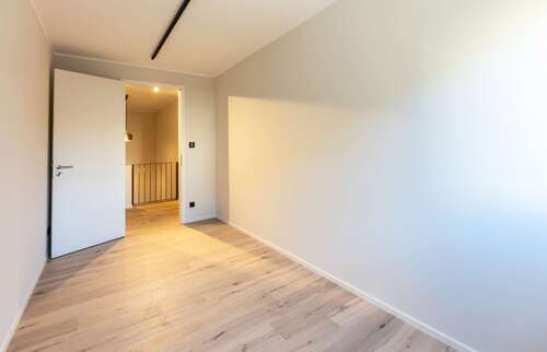 1.OG Zimmer rechts 1 - 