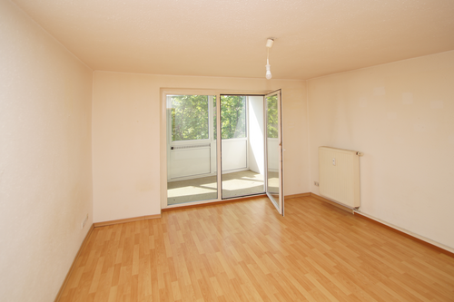 Wohnraum Referenz - 1 Zimmer Etagenwohnung in Erfurt