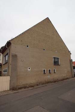 Straßenseite - 3 Zimmer Reihenendhaus in Delitzsch