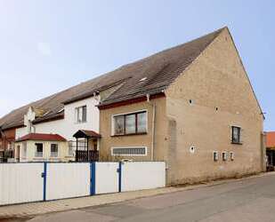 Reihenendhaus mit Potenzial zum Selbstausbau in Delitzsch