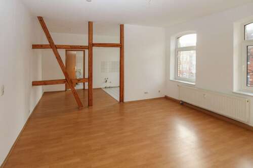 Wohn- und Kochbereich - Wohnen mit Flair: 2-Zimmer-Wohnung in der Andreasvorstadt