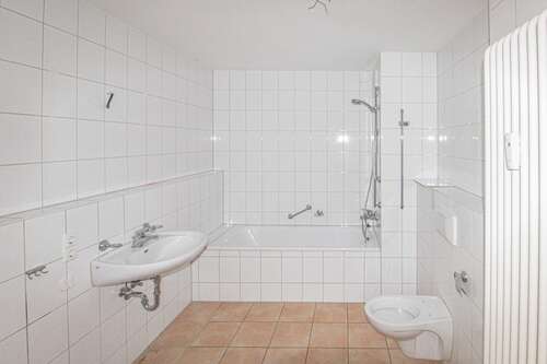Referenz Bad - 3 Zimmer Etagenwohnung in Leipzig