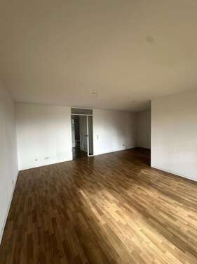 Wohnzimmer Ansicht 2 - 3 Zimmer Etagenwohnung in Jessen (Elster)