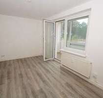 Fast 5 % Rendite- Provisionsfrei - jetzt schnell sein ! 2-Zi.-Wohnung mit Wintergarten in Erfurt!