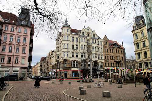 Hausansicht - Ihr Laden direkt an der KarLi! - 1.050,00 EUR Kaltmiete, ca.  72,50 m² Gewerbefläche