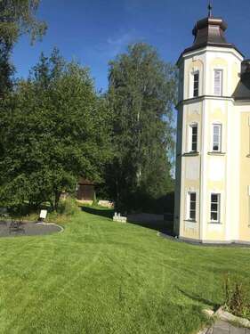 Türmchen und Garten - Mehrfamilienhaus, Wohnhaus in Neukirchen bei Sulzbach-Rosenberg zum Kaufen