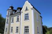 Hausansicht - Historische Villa in den Ausläufen der Fränkischen Alb als Wohntraum oder Ferienhausvermietung