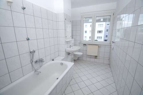 Badezimmer - 4 Zimmer Etagenwohnung in Beilrode