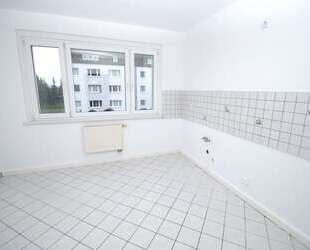 4-Zimmer-Wohnung mit großer Küche und Badewanne, renoviert, ab sofort - Beilrode Bundesweit - Sachsen - Nordsachsen - Beilrode