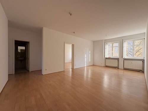 Wohnzimmer - Etagenwohnung mit 63,02 m&sup2; in Chemnitz zur Miete