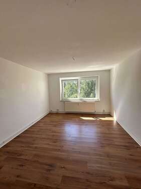 87_2.OG links WZ - Etagenwohnung mit 59,20 m² in Aschersleben zur Miete