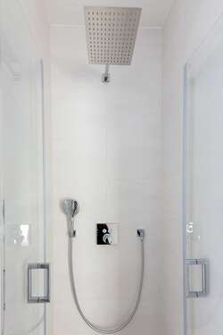 Dusche - 5 Zimmer Maisonettenwohnung in Leipzig