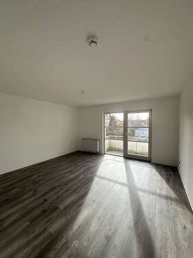 Wohnzimmer Ansicht 2 - 3 Zimmer Etagenwohnung zur Miete in Leipzig