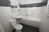 Badezimmer (Referenzfoto) - 3-Zimmer-Wohnung mit Badewanne - Wohnberechtigungsschein erforderlich