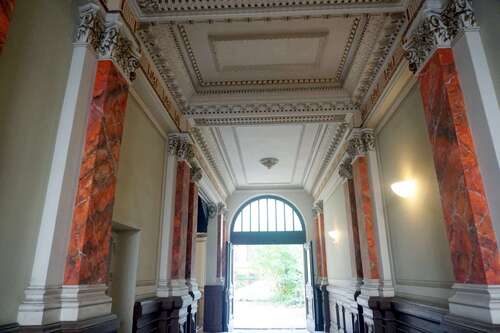 Historischer Hauseingang - 