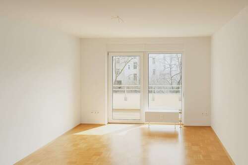 Wohnzimmer Referenz - 2 Zimmer Etagenwohnung zum Kaufen in Leipzig