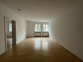 Wohnzimmer - 2 Zimmer Etagenwohnung zur Miete in Chemnitz