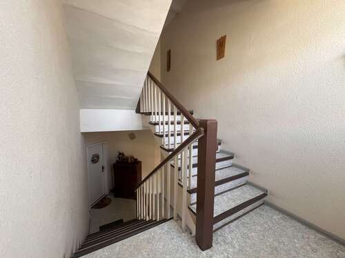 Treppenhaus - Mehrfamilienhaus, Wohnhaus in Naumburg (Saale) zum Kaufen