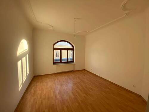 Werdauer_Zimmer mit Stuck - Zwei vermietete Wohnungen im Paket