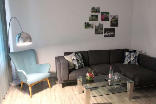 Wohnzimmer - 3 Zimmer Etagenwohnung zur Miete in Altenburg