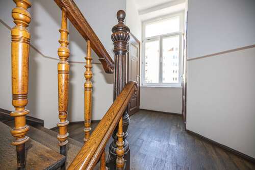 Abstellräume Treppenhaus - 2 Zimmer Etagenwohnung zum Kaufen in Leipzig