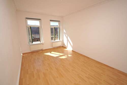 Wohnzimmer WE 11 - 6 Zimmer Etagenwohnung zum Kaufen in Leipzig