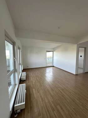 Wohnzimmer - 1 Zimmer Etagenwohnung zur Miete in Kabelsketal