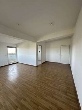 Wohnzimmer Ansicht 2 - 1 Zimmer Etagenwohnung in Kabelsketal