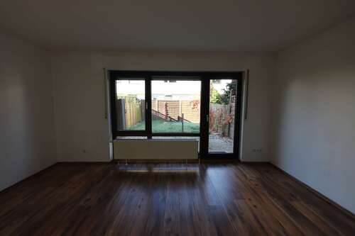 Blick in den Garten Referenz - Reihenmittelhaus mit 109,25 m² in Kabelsketal zum Kaufen