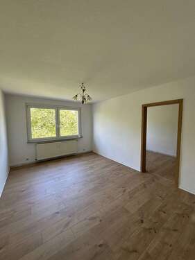 89_1.OG links WZ - 3 Zimmer Etagenwohnung zur Miete in Aschersleben
