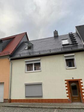 Reihenmittelhaus - Vermietetes Reihenmittelhaus in Roßwein