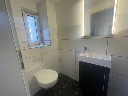 WC - 