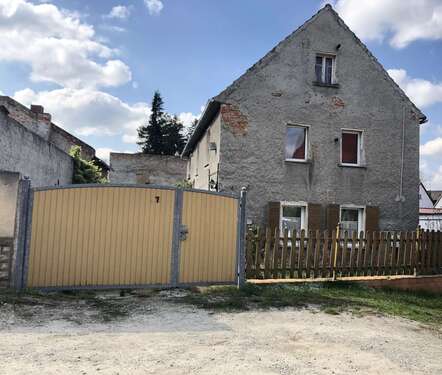 Vorderansicht - 6 Zimmer Einfamilienhaus in Hohenmölsen