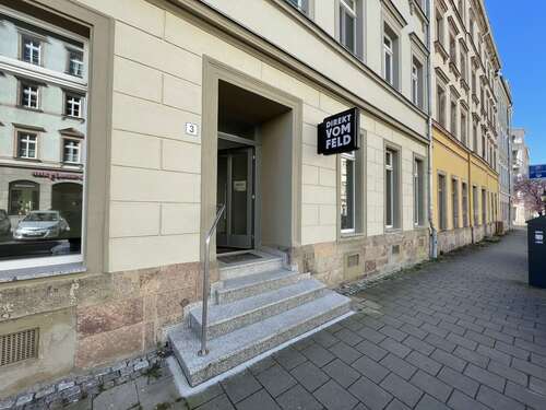 Haupteingang - 
