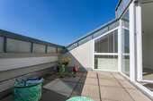 Nicht einsehbare Loggia - 