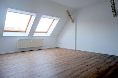 Wohnbereich - 2 Zimmer Dachgeschoßwohnung in Leipzig