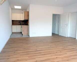 Bezugsfreie neu sanierte 2 Zimmer Wohnung im Zentrum von Leipzig