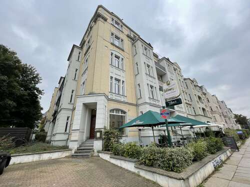 Hausansicht - 107m² Gewerbefläche mit Schaufensterfront auf dem Kaßberg!